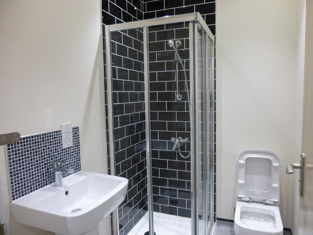 Dreams Hotel Barking  Oda fotoğraf