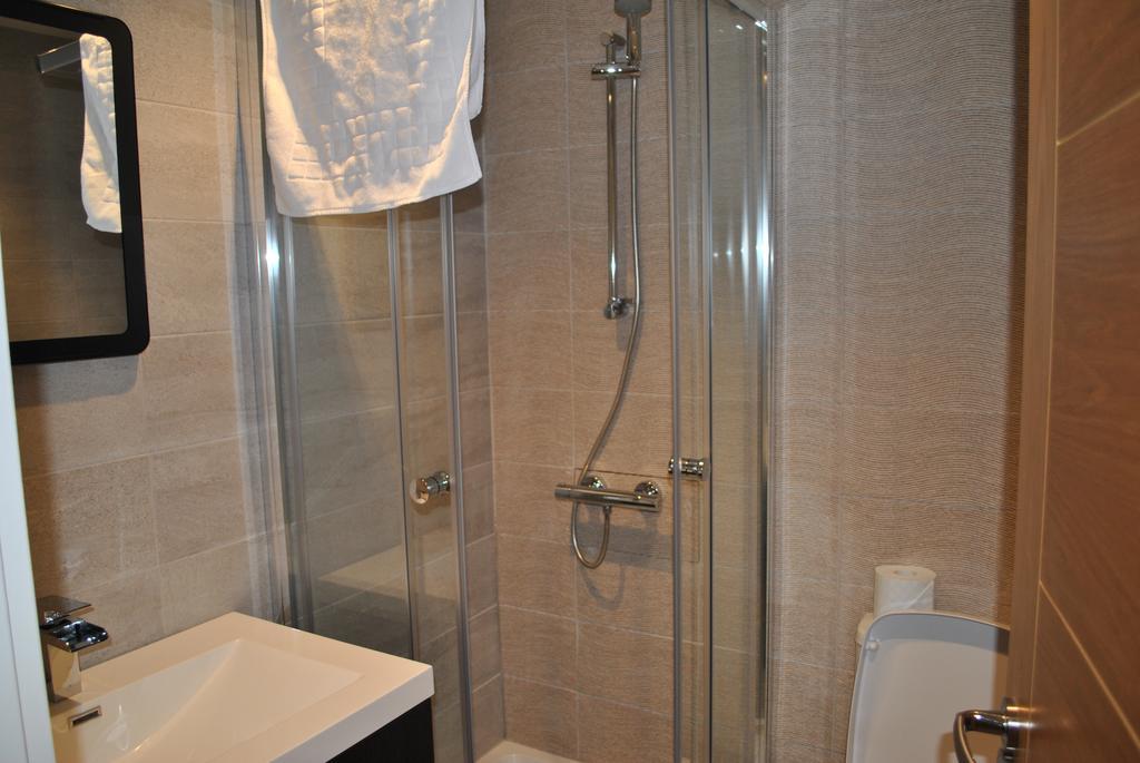 Dreams Hotel Barking  Dış mekan fotoğraf